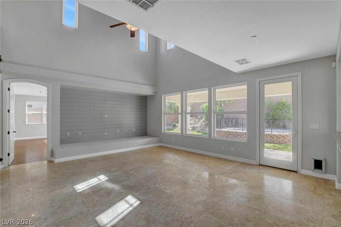 10009 Amber Field Street