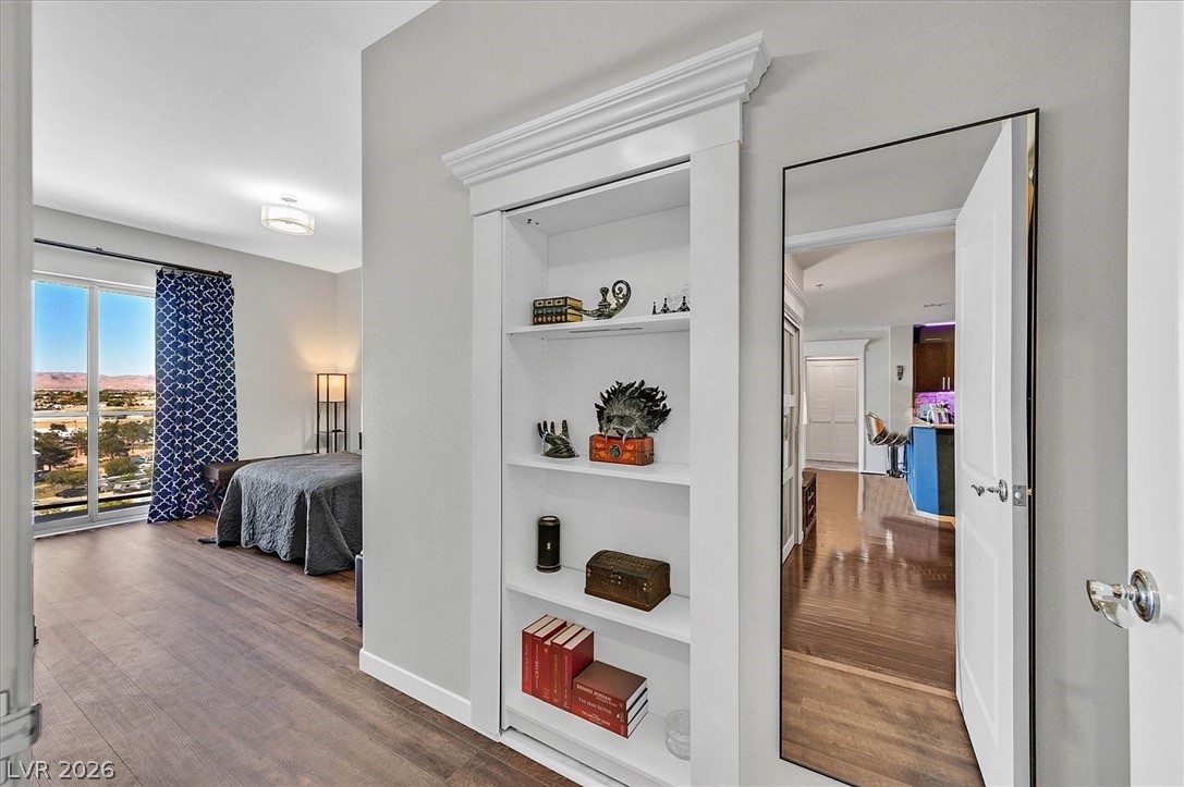8255 Las Vegas Boulevard 908
