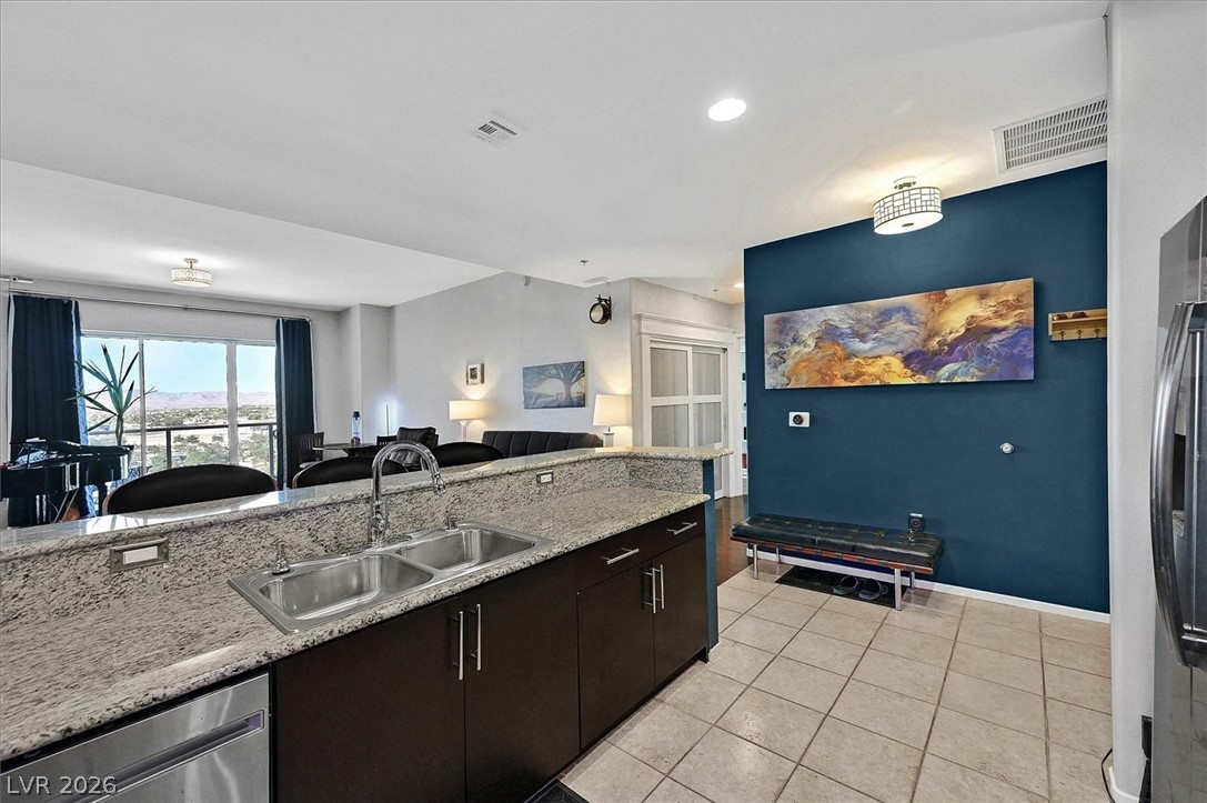 8255 Las Vegas Boulevard 908