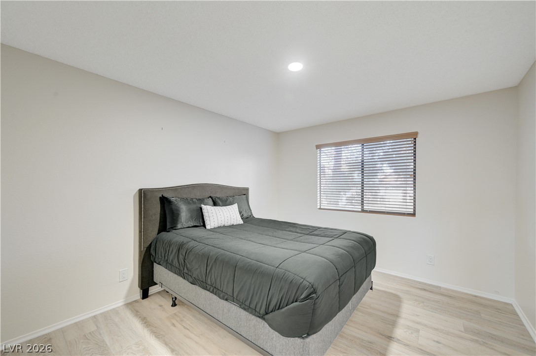 9548 Wooden Pier Way