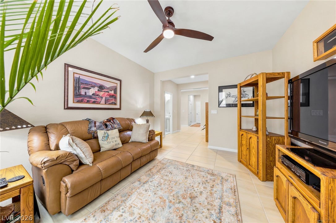 5601 Silver Cascade Avenue