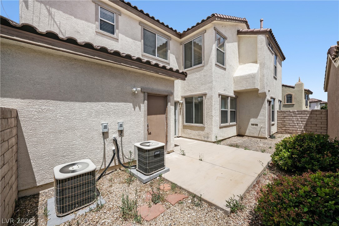 1064 Sonora Hill Court