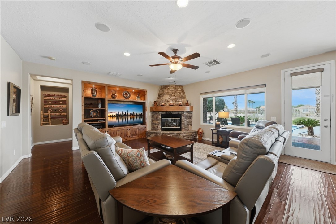 8133 Bay Dunes Street