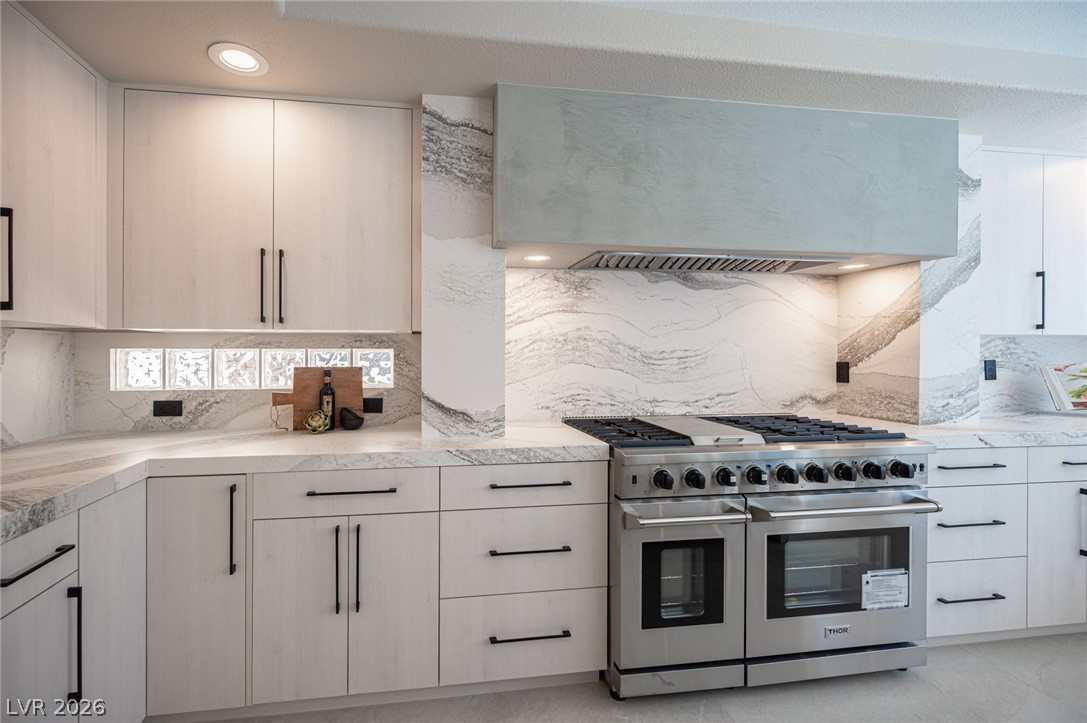 4139 Abernethy Forest Place