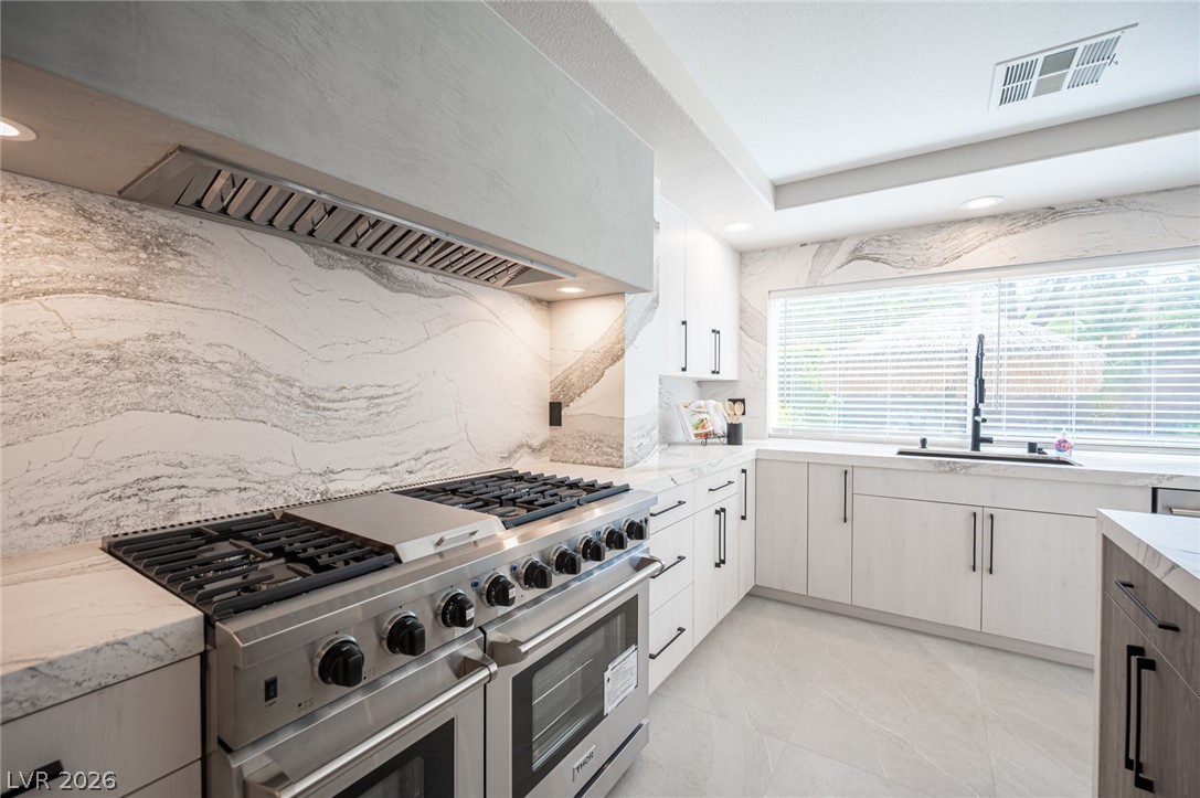 4139 Abernethy Forest Place