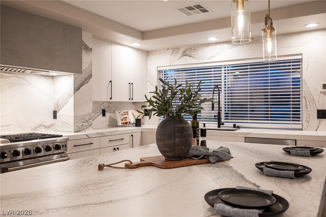 4139 Abernethy Forest Place