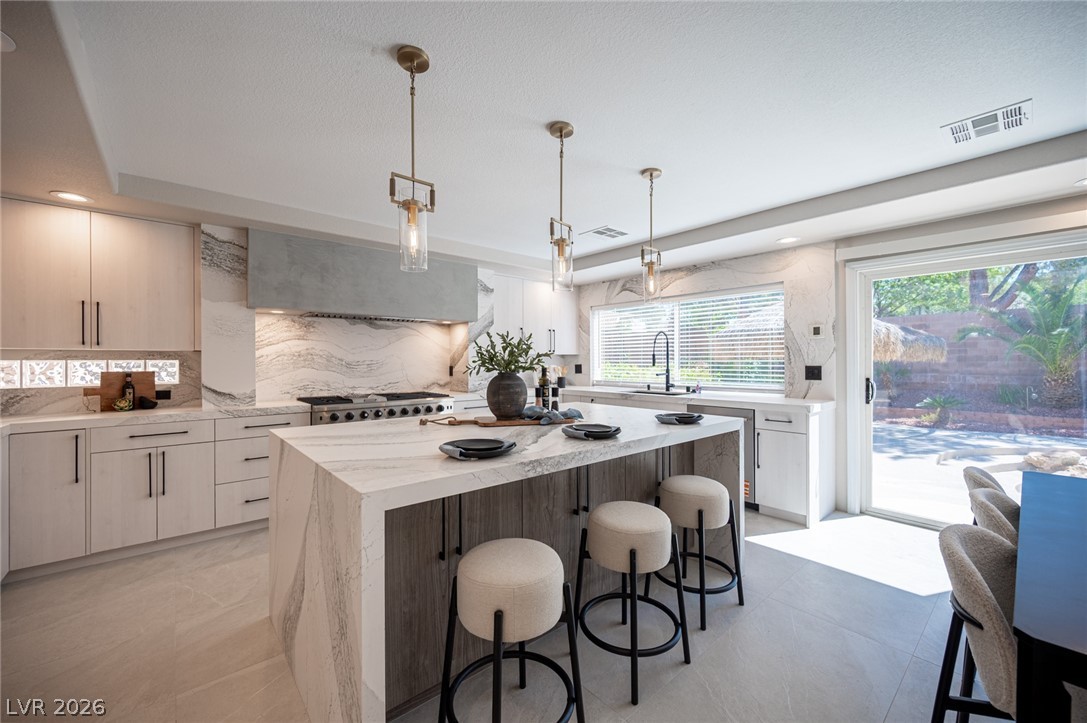 4139 Abernethy Forest Place