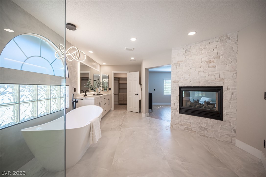 4139 Abernethy Forest Place