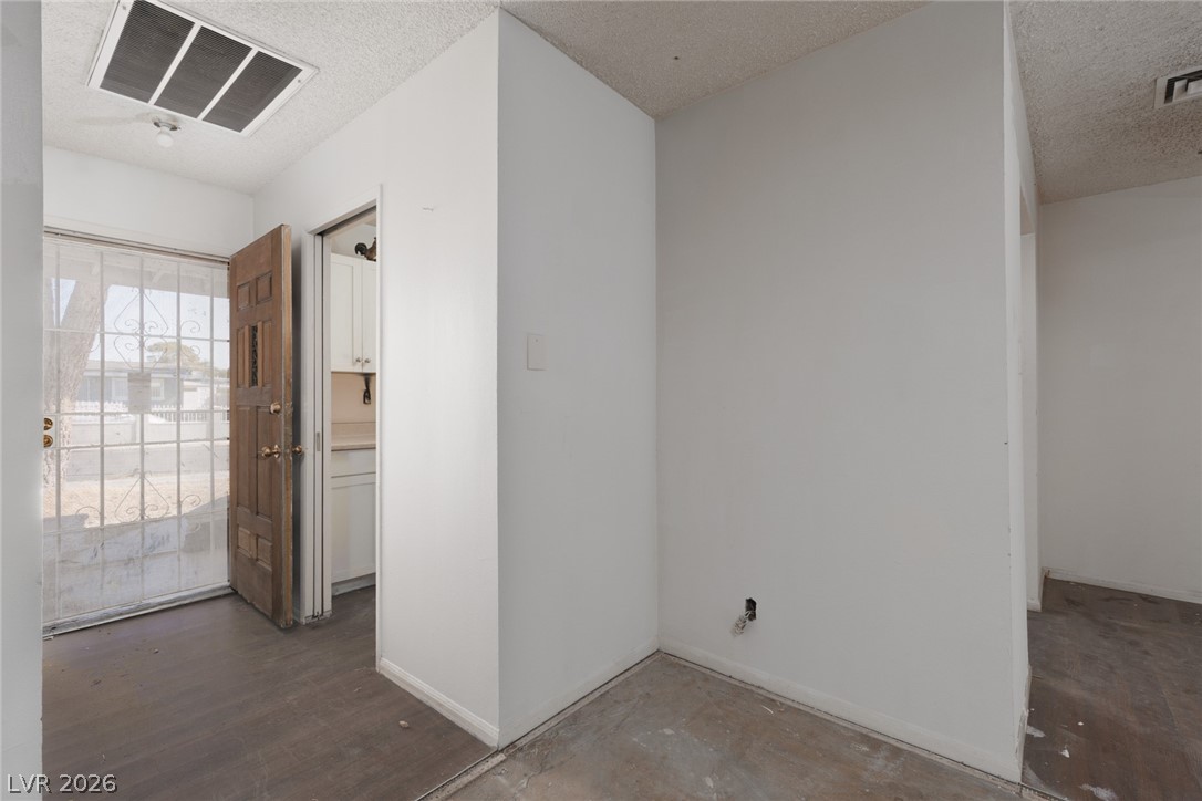 3505 Navajo Way