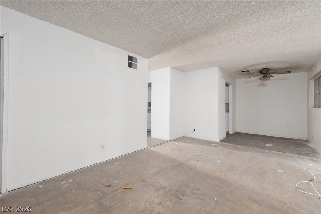 3505 Navajo Way