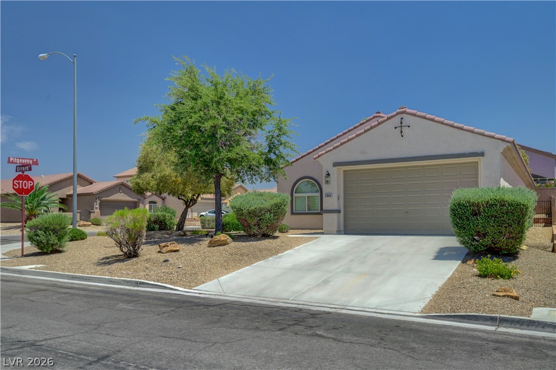 2444 Urrard Street