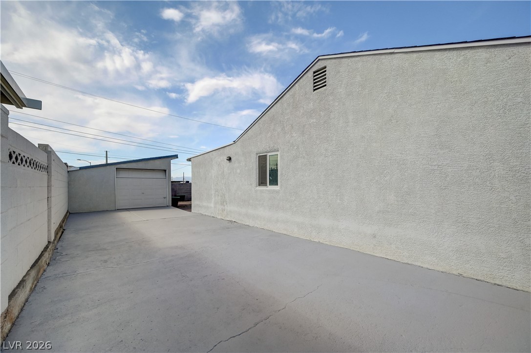 20 Laswell Street