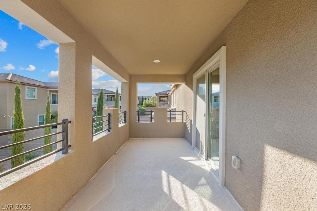 909 Riverlawn Place
