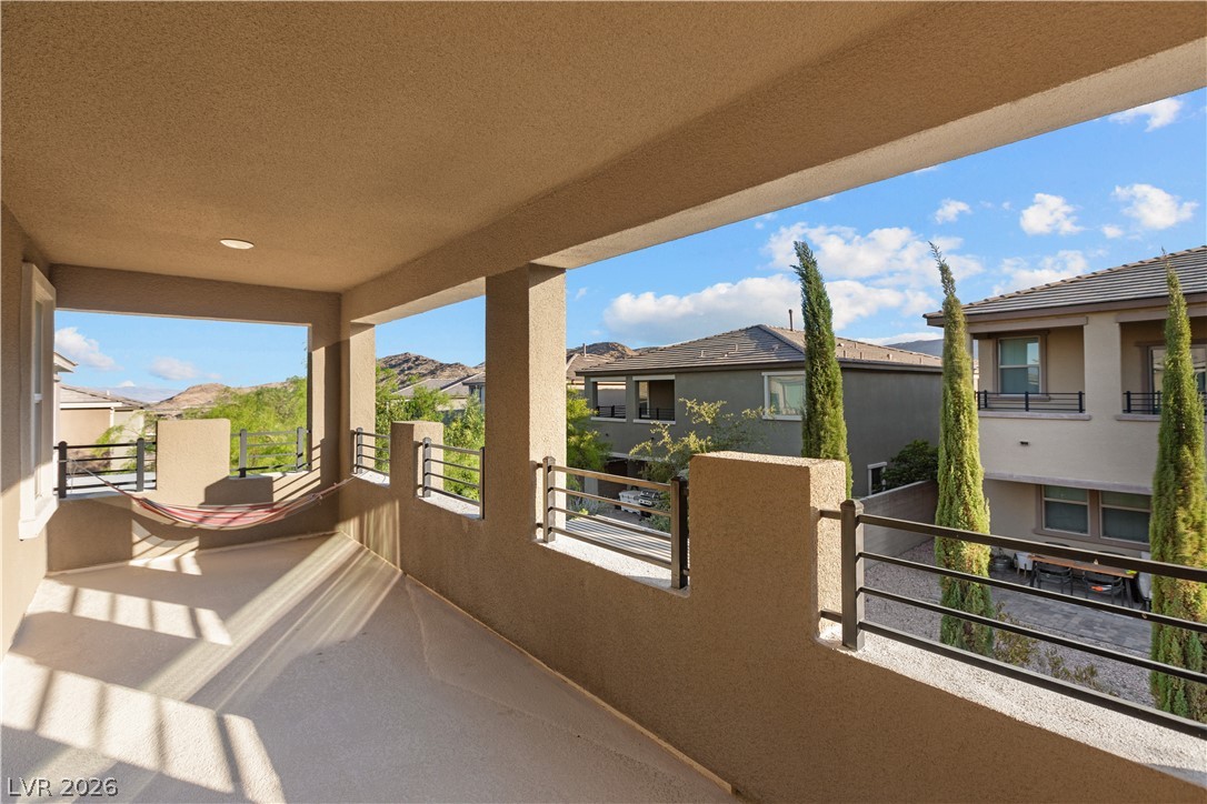909 Riverlawn Place