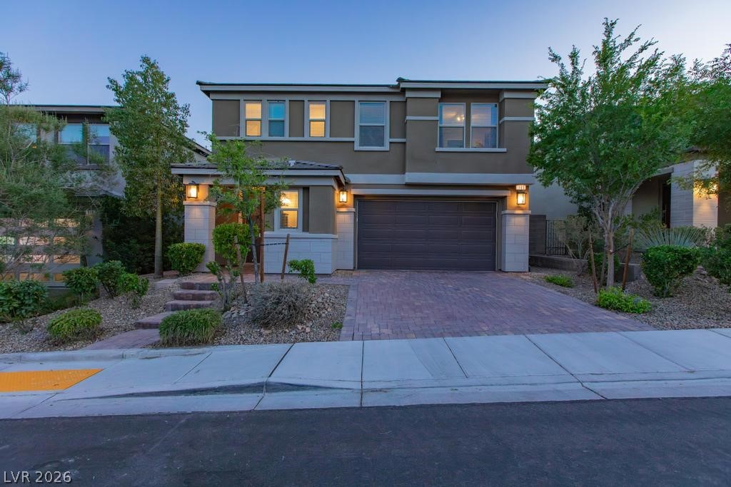 909 Riverlawn Place