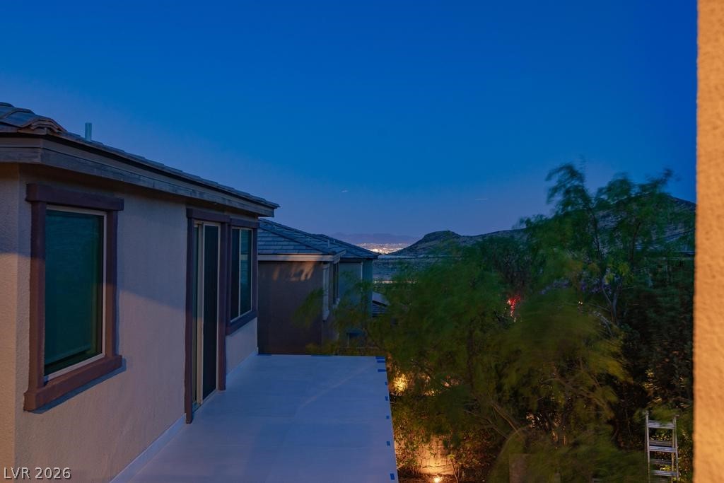 909 Riverlawn Place