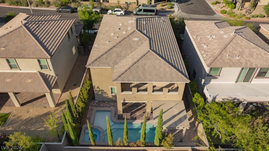 909 Riverlawn Place