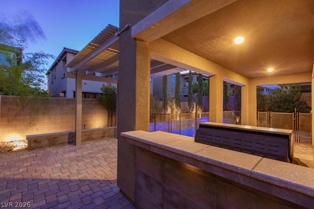 909 Riverlawn Place