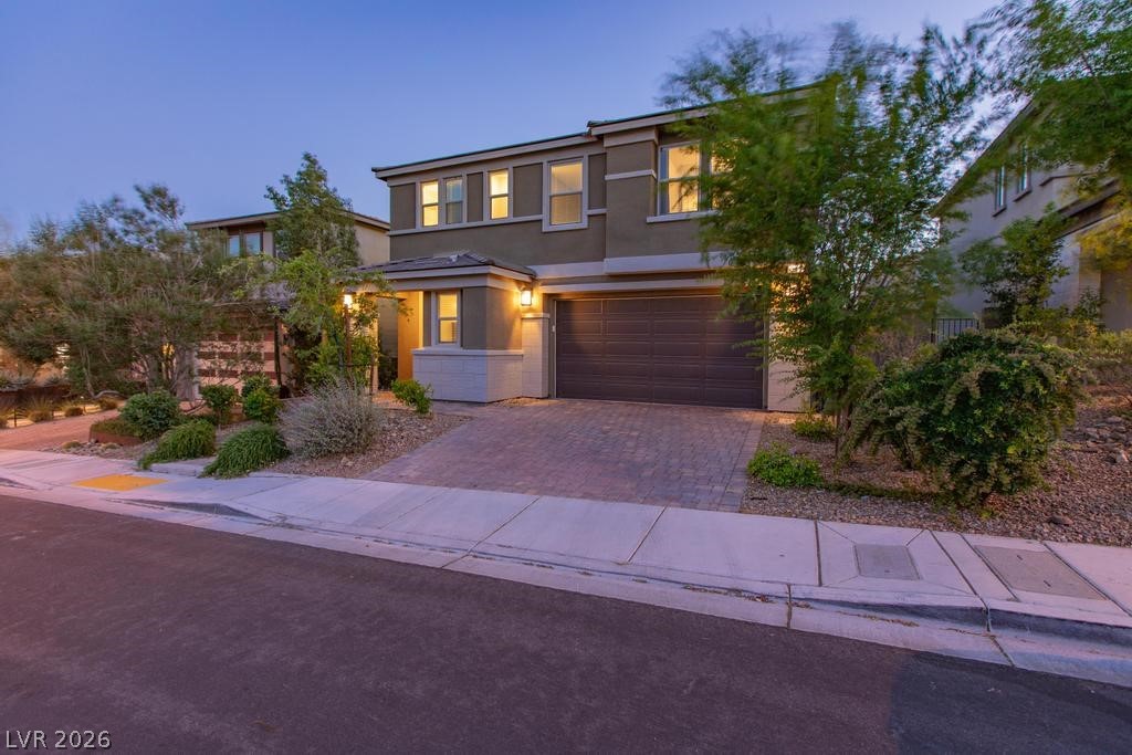 909 Riverlawn Place