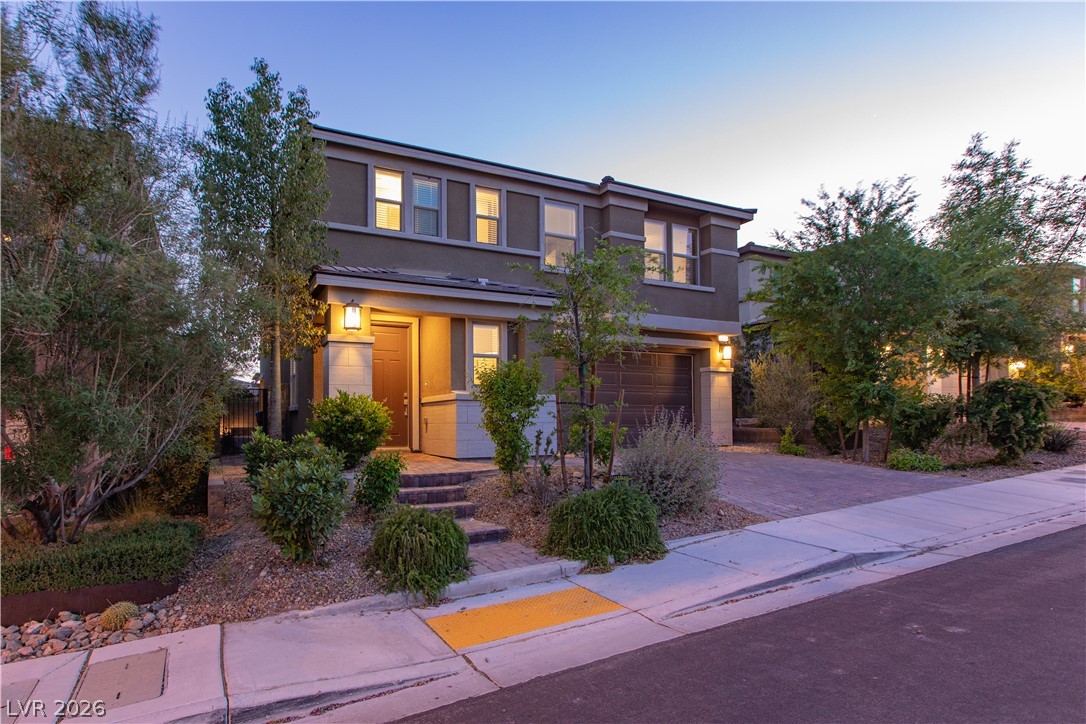 909 Riverlawn Place