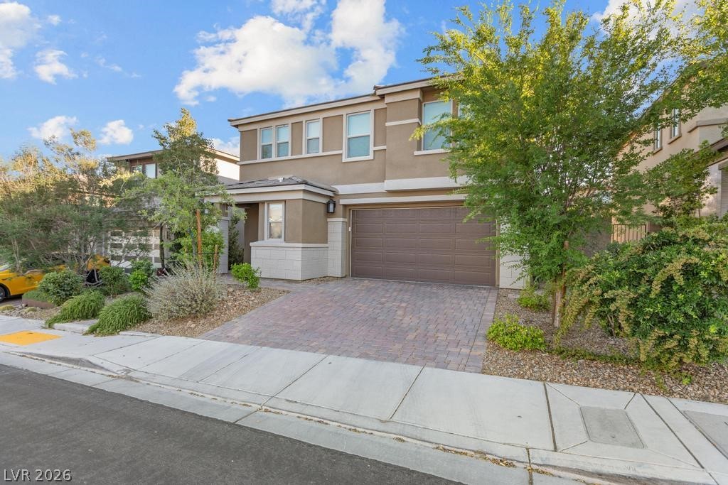 909 Riverlawn Place