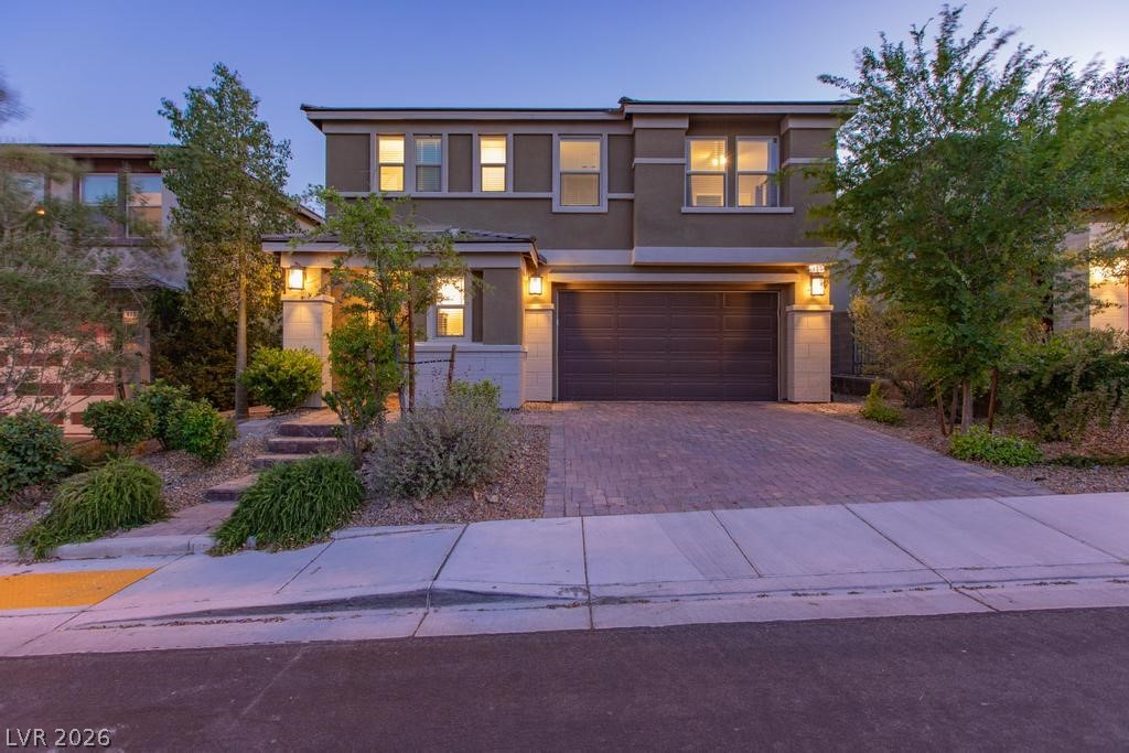909 Riverlawn Place