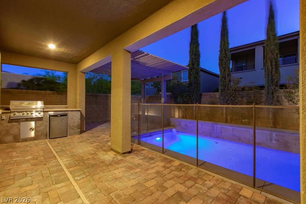 909 Riverlawn Place