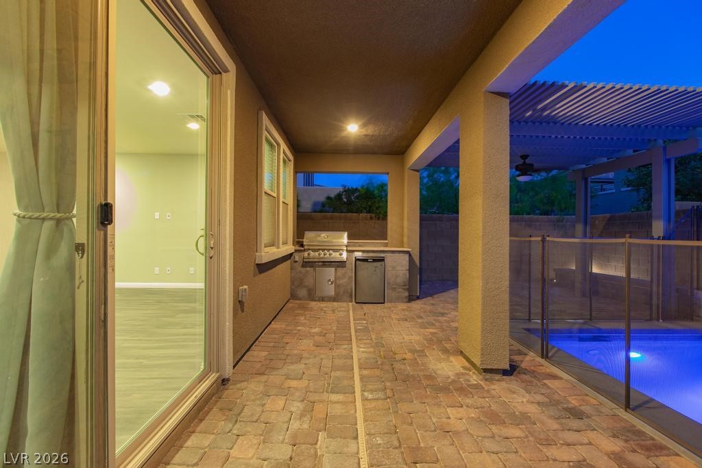 909 Riverlawn Place