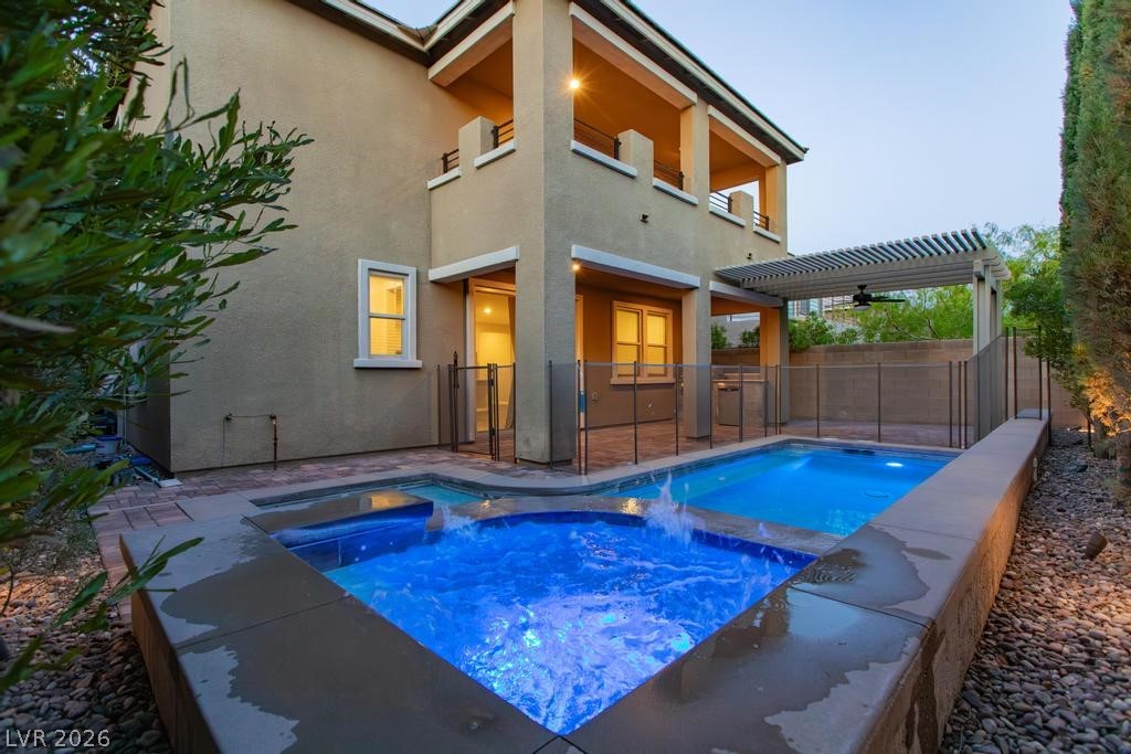 909 Riverlawn Place