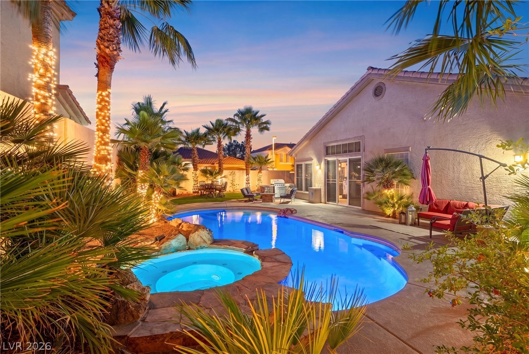 1401 Palantine Hill Drive