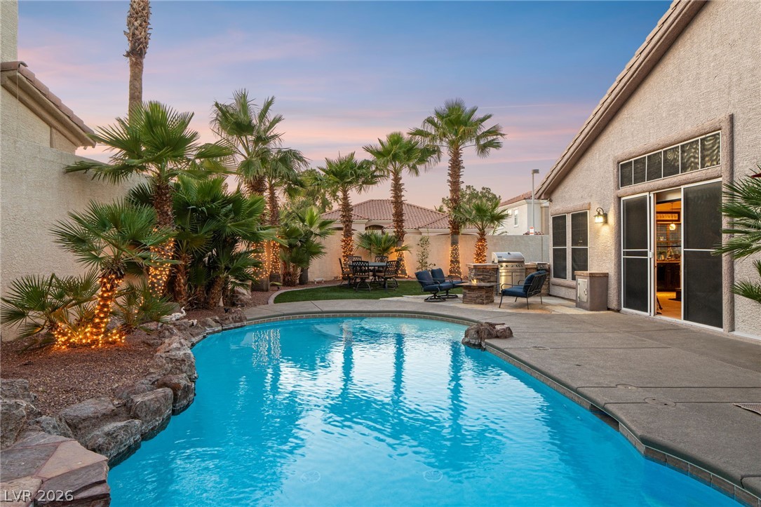 1401 Palantine Hill Drive