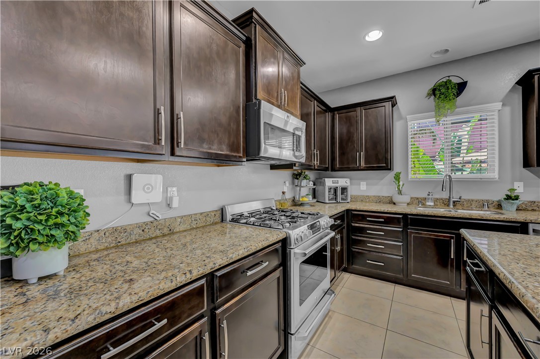 8083 Mosaic Sunrise Lane