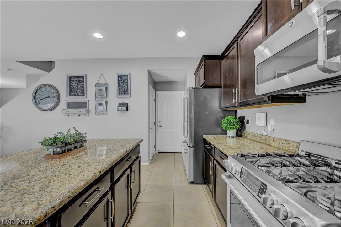 8083 Mosaic Sunrise Lane