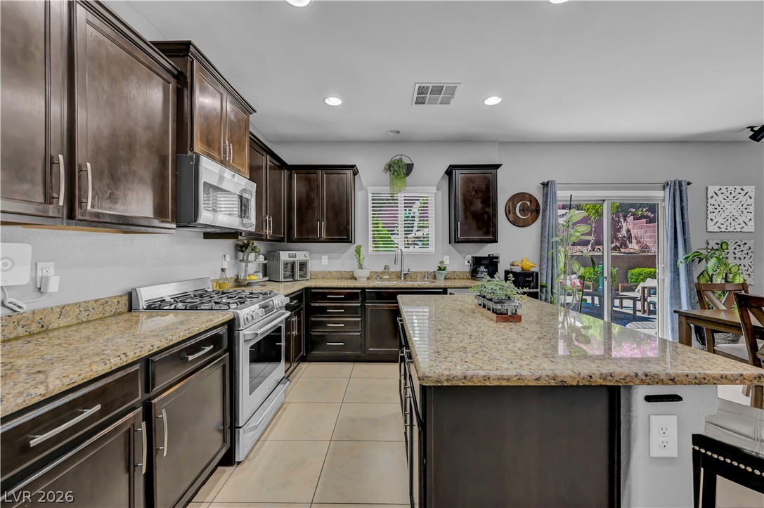 8083 Mosaic Sunrise Lane