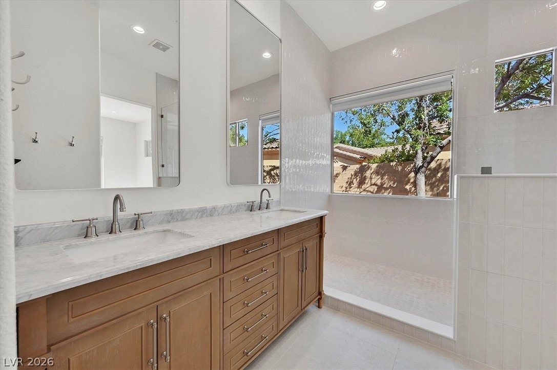 11 Fountainhead Circle