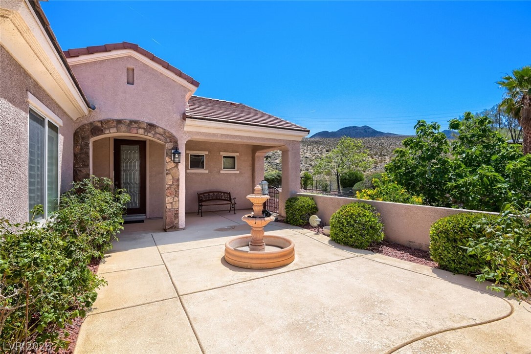2090 Gunnison Place
