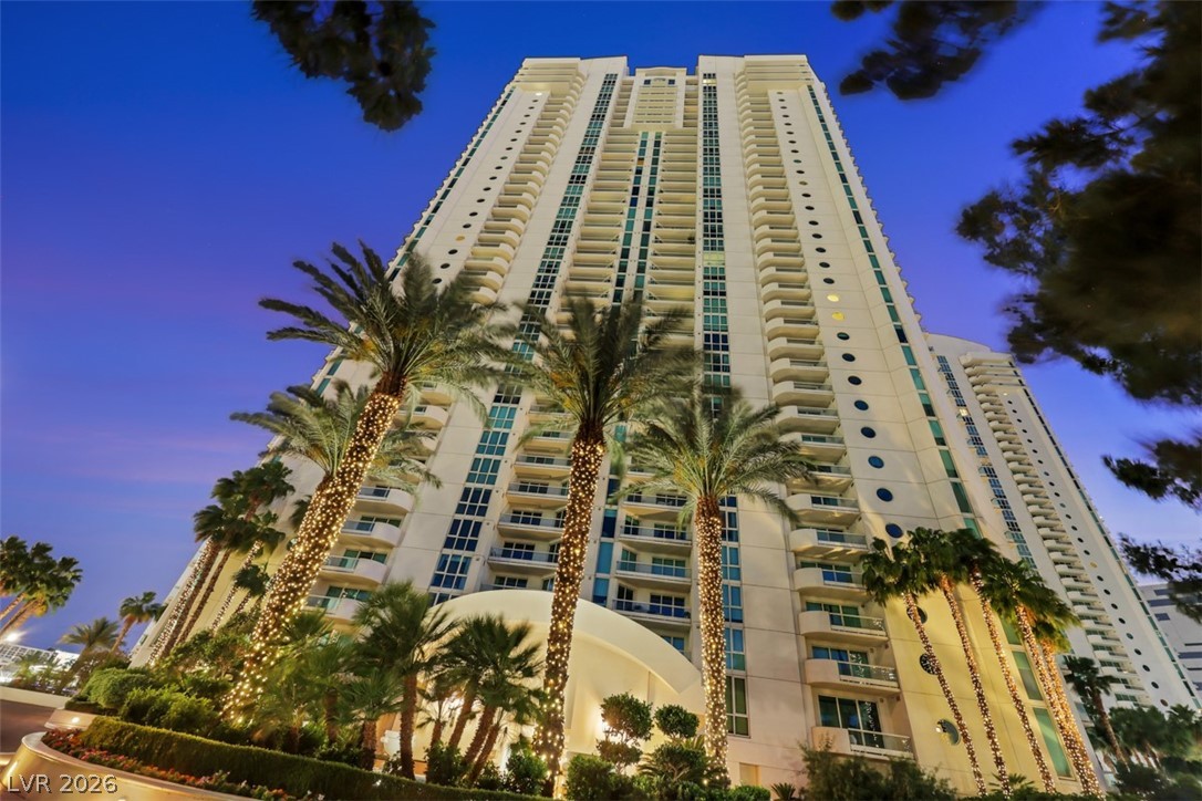 2857 Paradise Road 2006