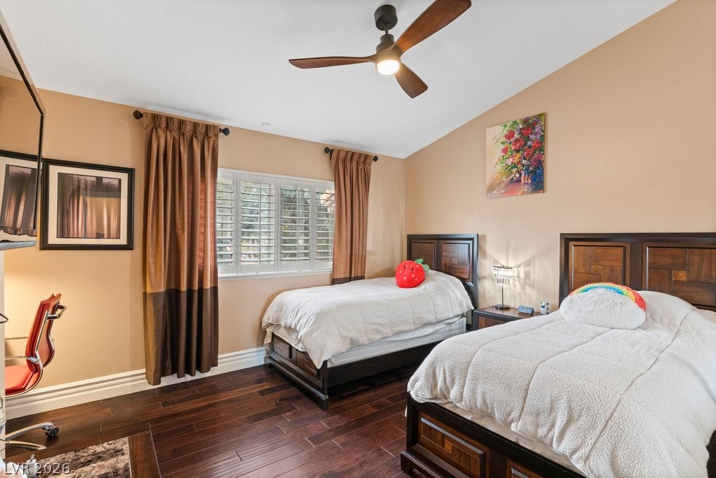 7 Larkside Court