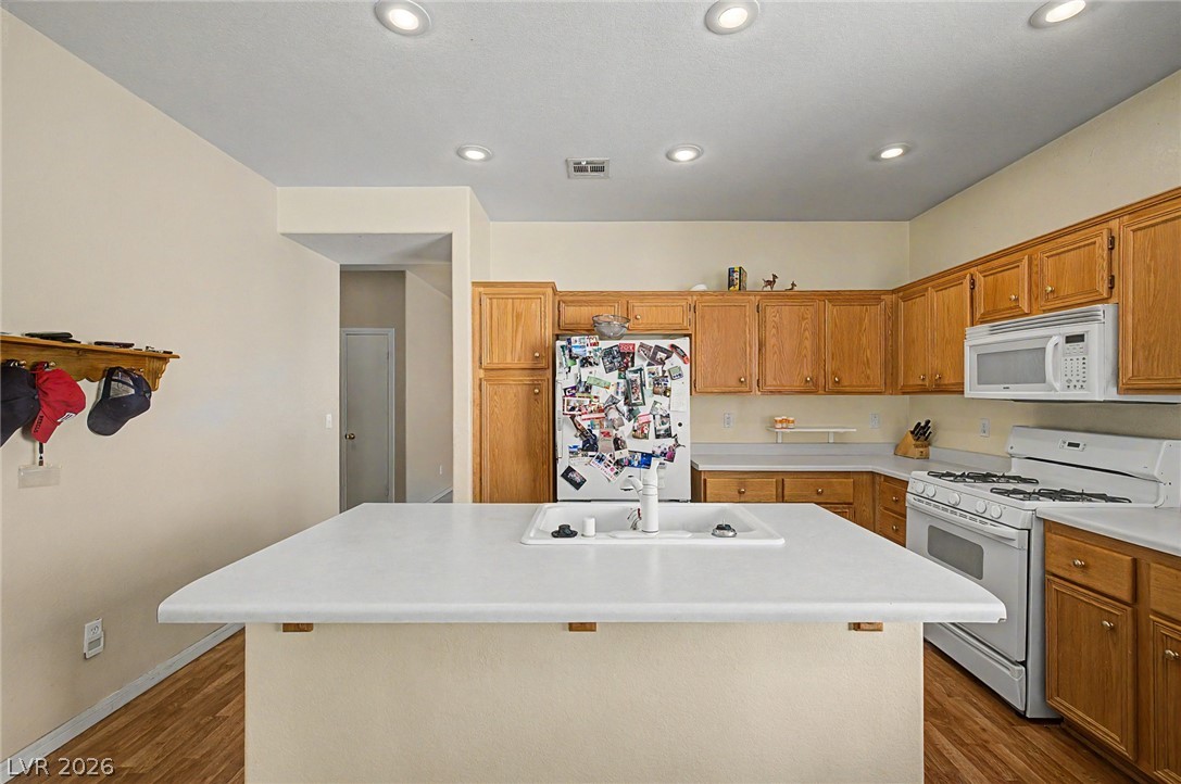 9570 Windborne Avenue