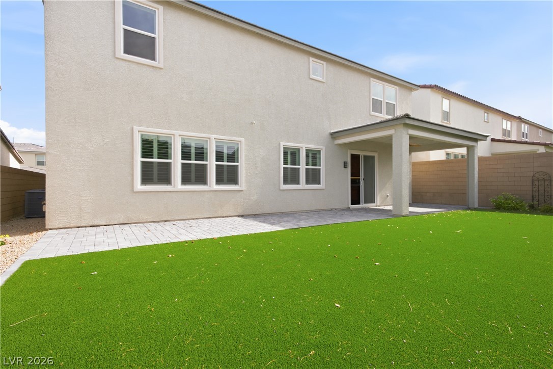 10178 Bismarck Palms Avenue