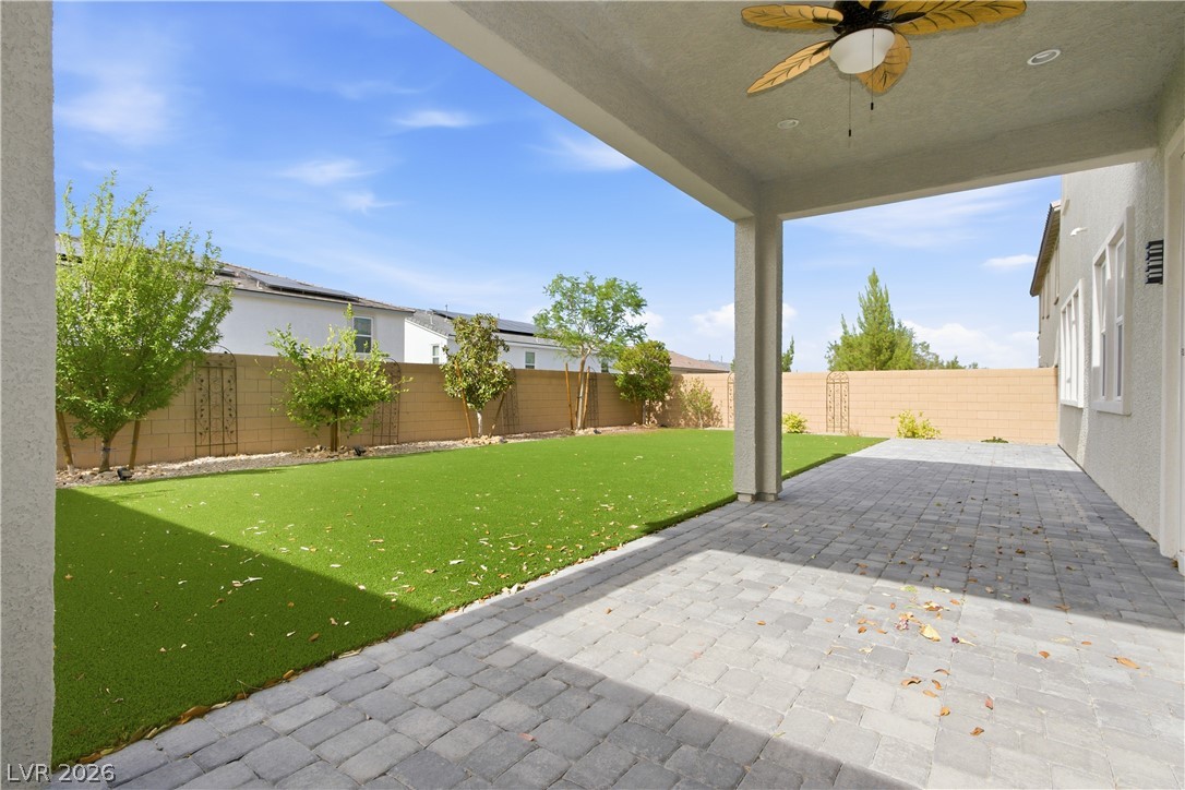 10178 Bismarck Palms Avenue