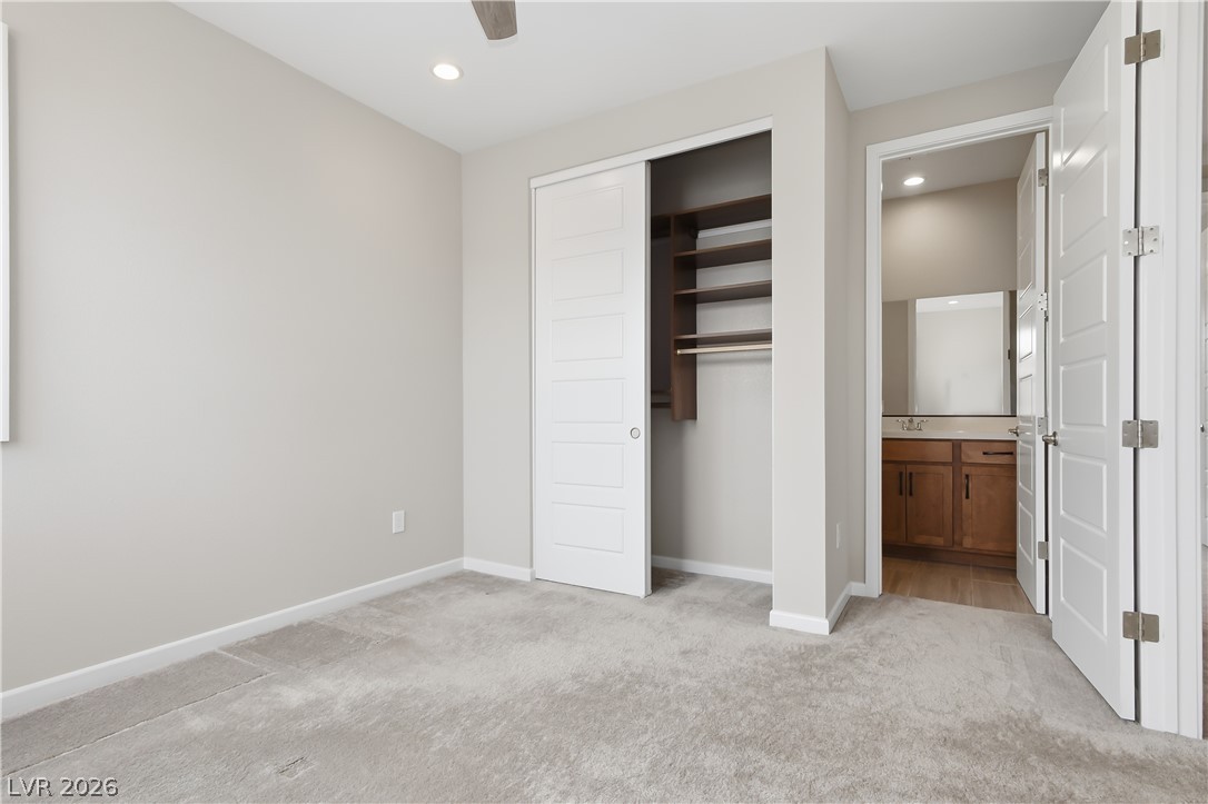10178 Bismarck Palms Avenue