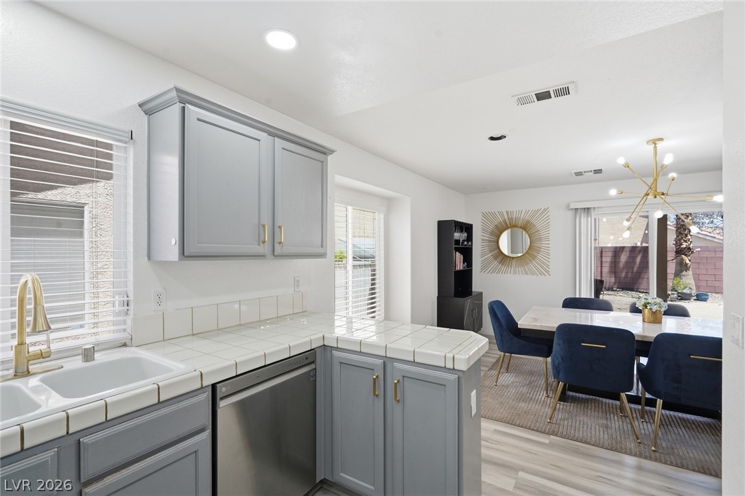 7630 Glorietta Bay Court