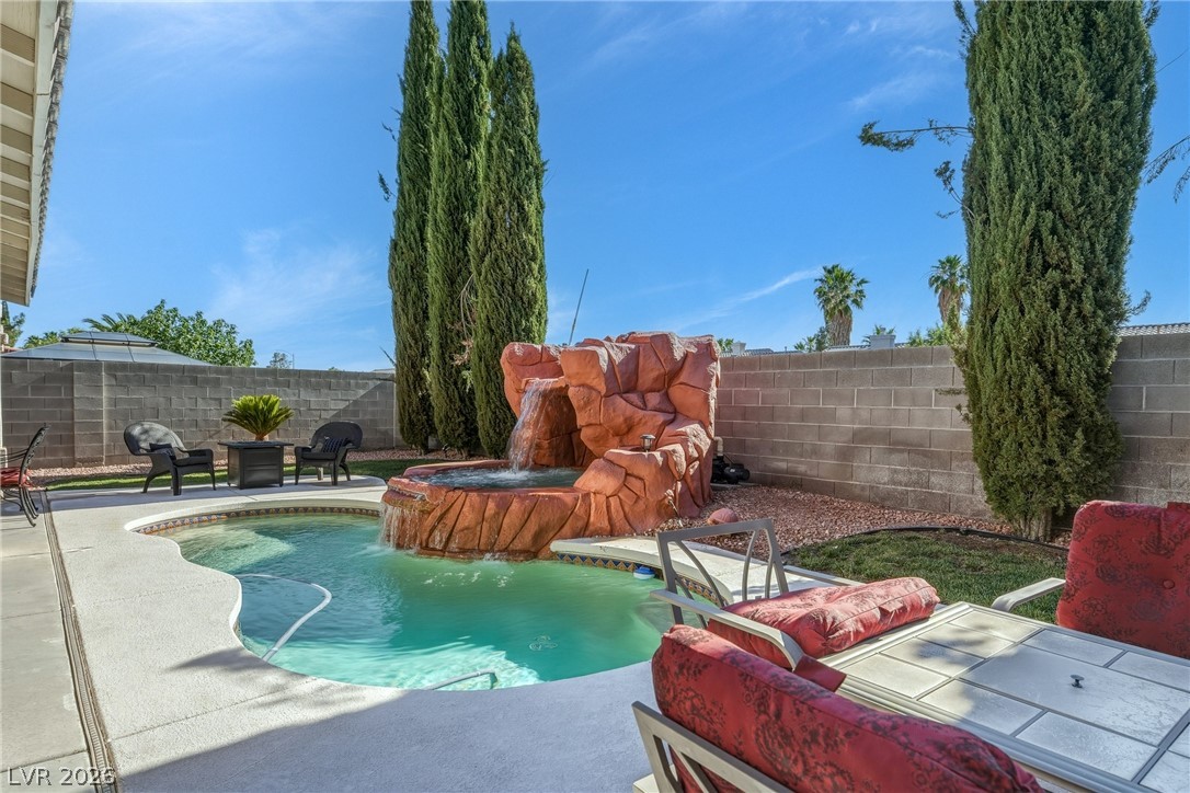6115 Dawn View Lane