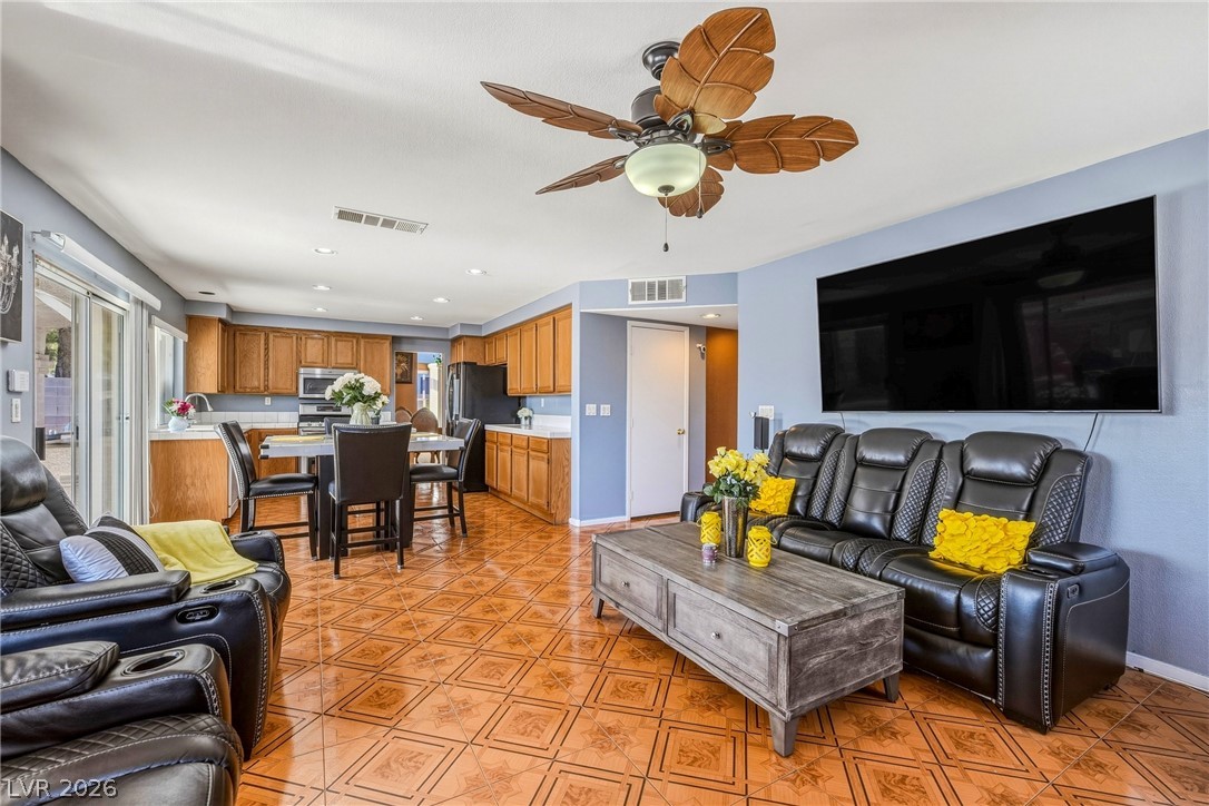 6115 Dawn View Lane