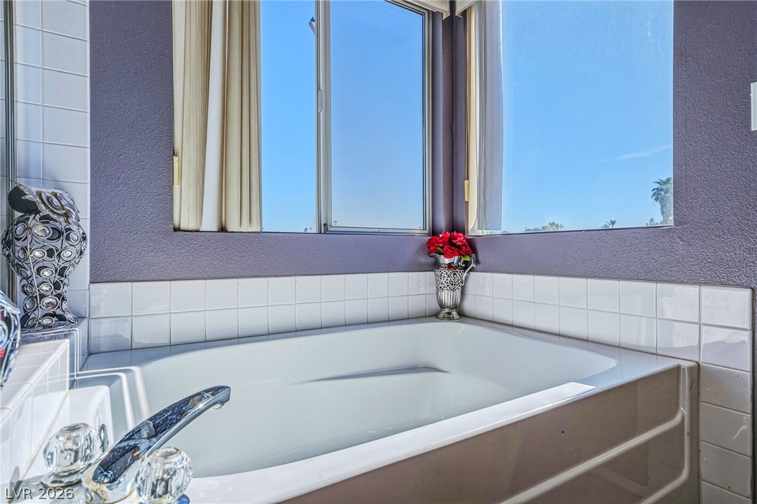 6115 Dawn View Lane