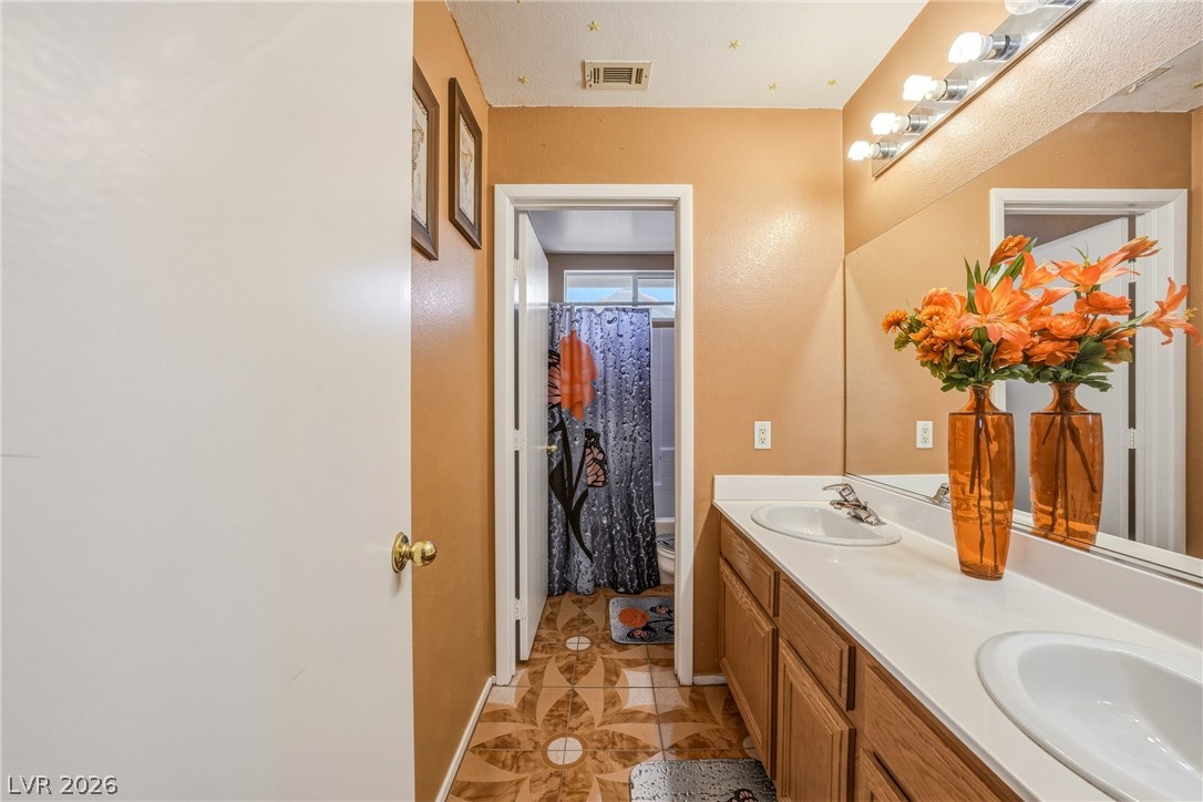 6115 Dawn View Lane