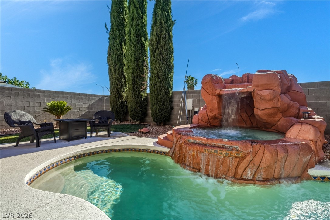6115 Dawn View Lane
