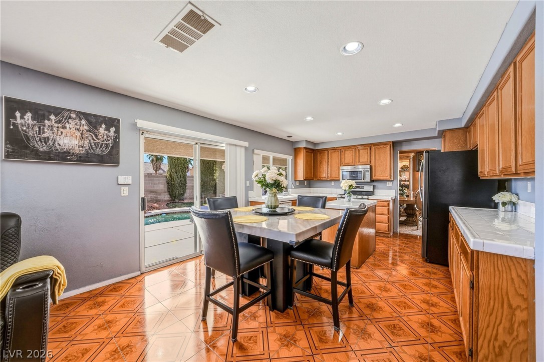 6115 Dawn View Lane