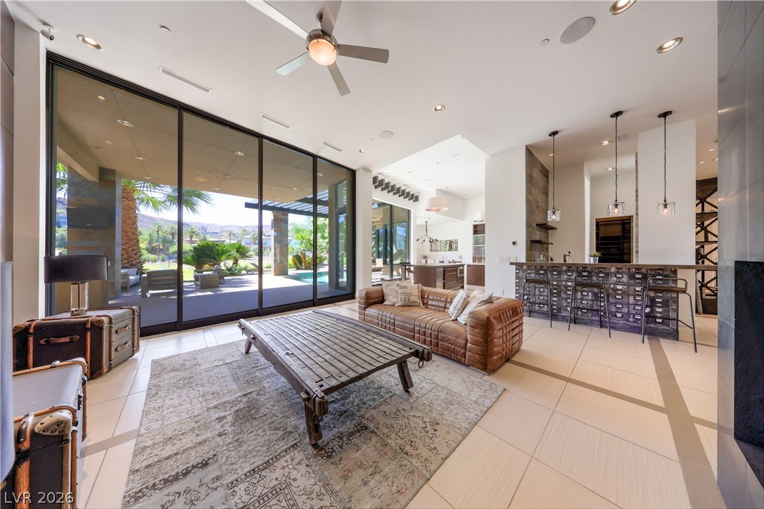 1501 Foothills Village Drive